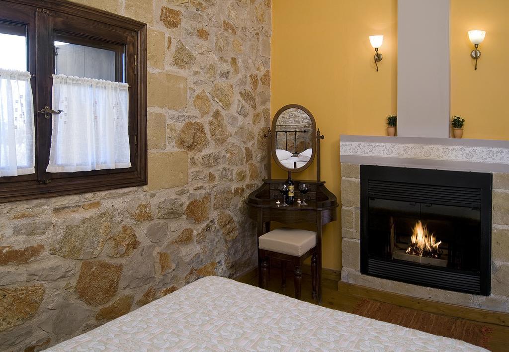 Klymeni Traditional Homes نافبليو الغرفة الصورة