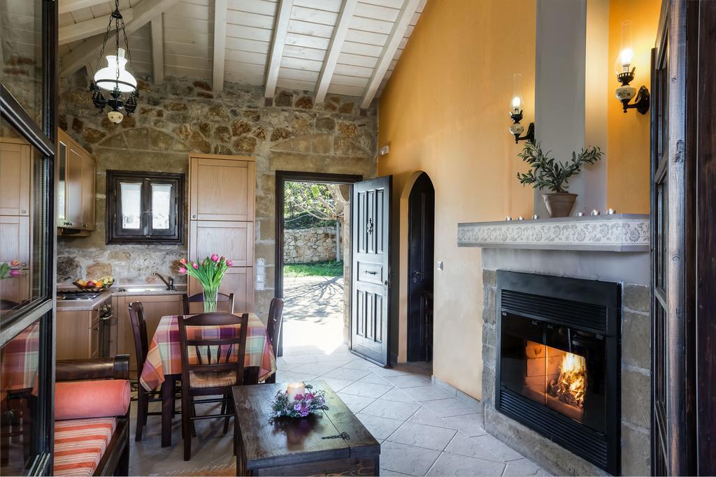 Klymeni Traditional Homes نافبليو المظهر الخارجي الصورة