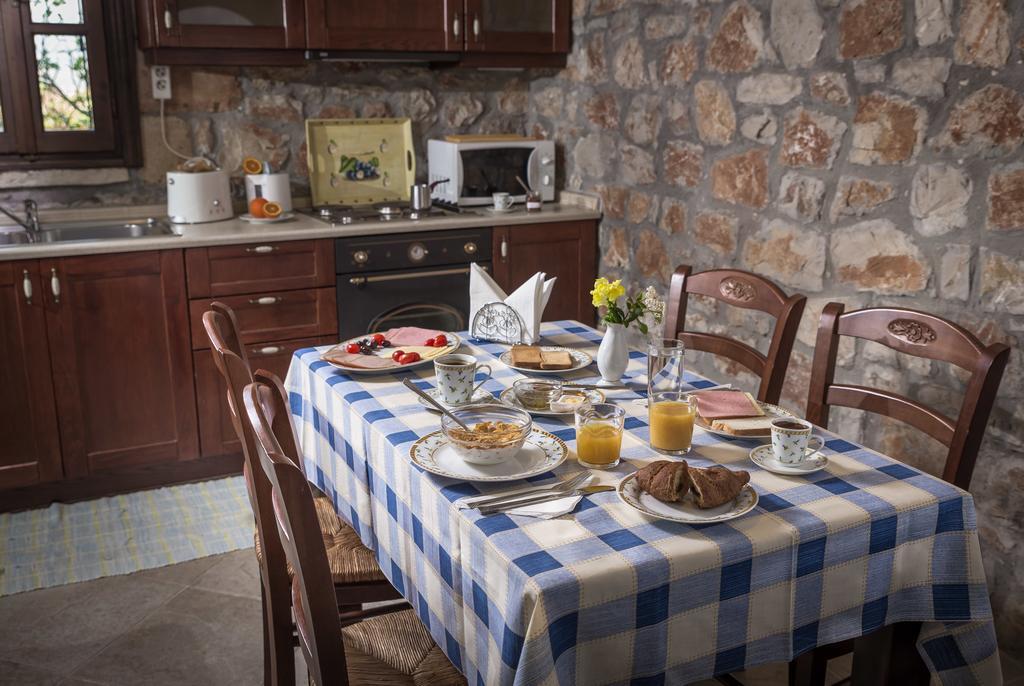 Klymeni Traditional Homes نافبليو المظهر الخارجي الصورة